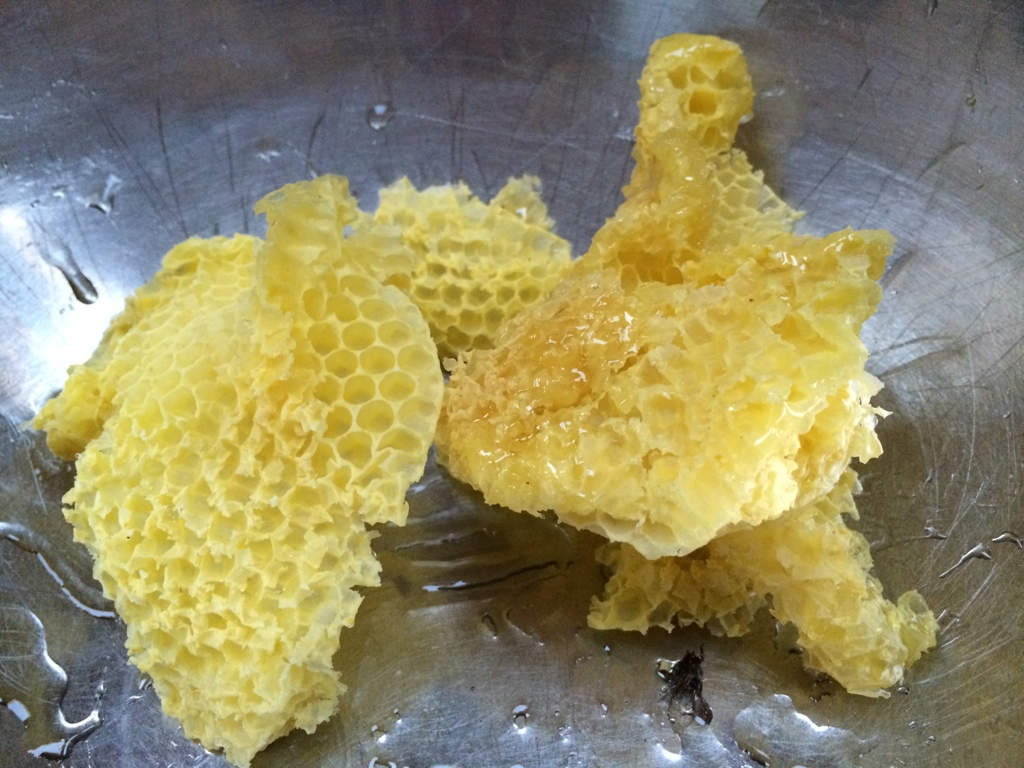 Can You Eat Beeswax? 